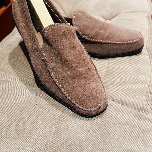 Marc Anthony Tan Suede Leather Loafers. - Picture 15 of 15